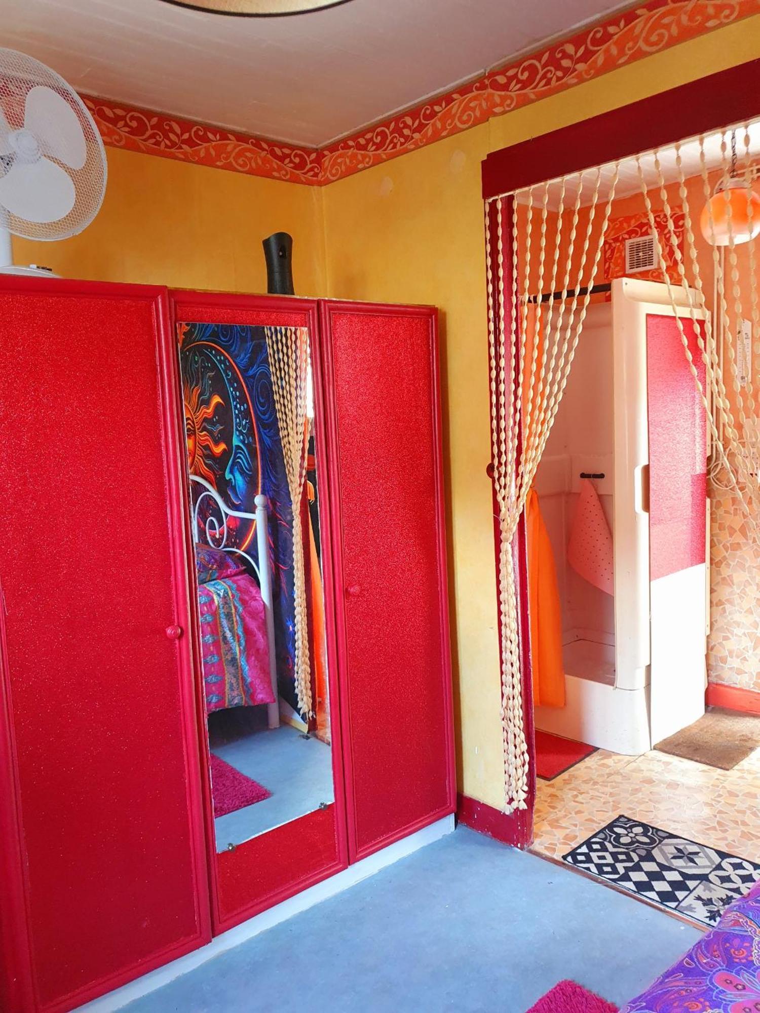 Bed And Breakfast Les Roses Multicolores Du 47 Fumel Екстер'єр фото