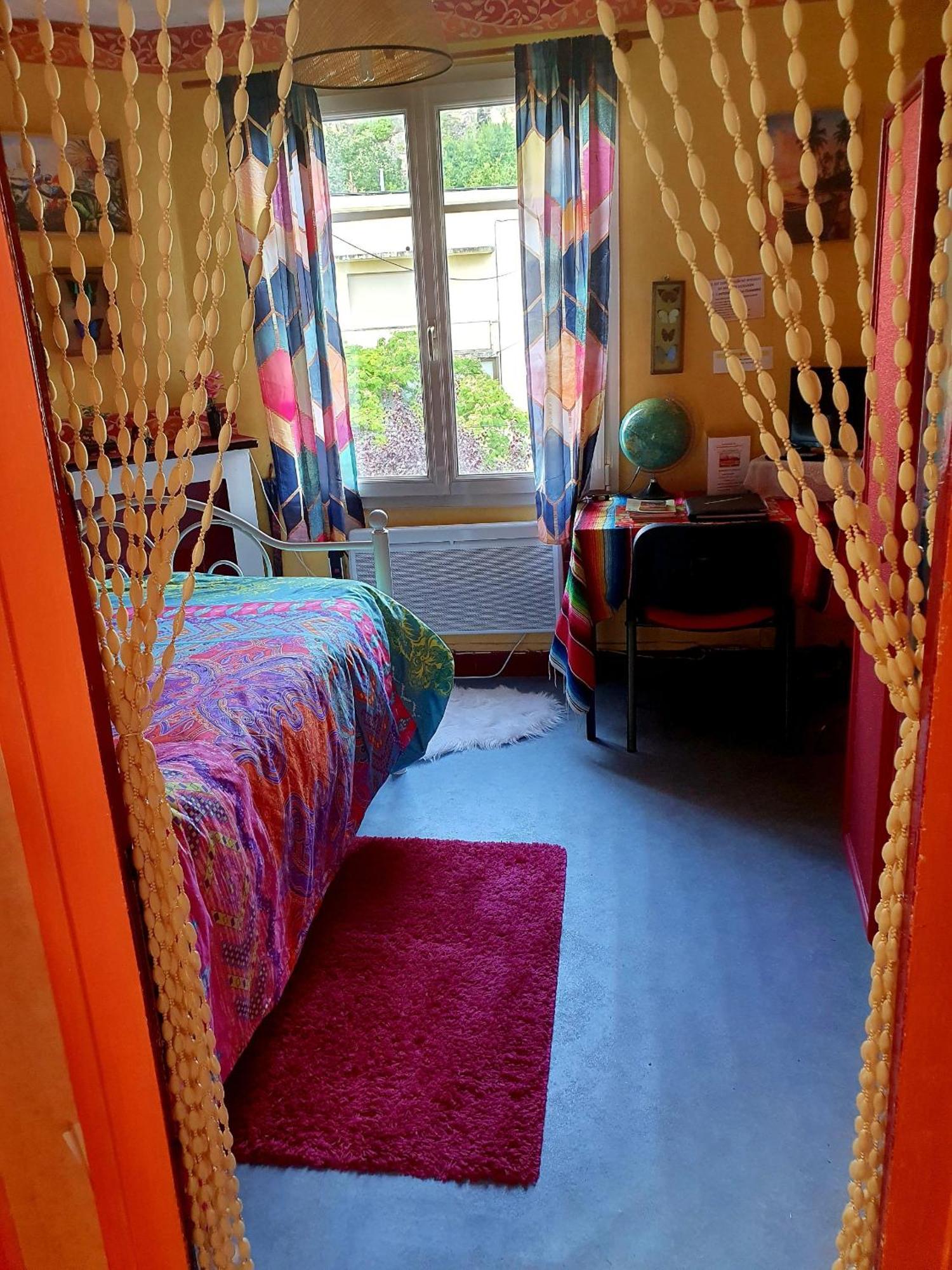 Bed And Breakfast Les Roses Multicolores Du 47 Fumel Екстер'єр фото