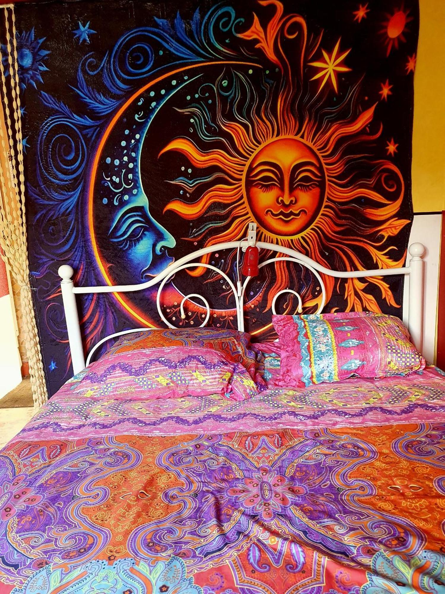 Bed And Breakfast Les Roses Multicolores Du 47 Fumel Екстер'єр фото